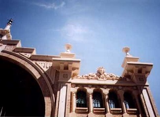 Central Market of Zaragoza allegories of animals and products